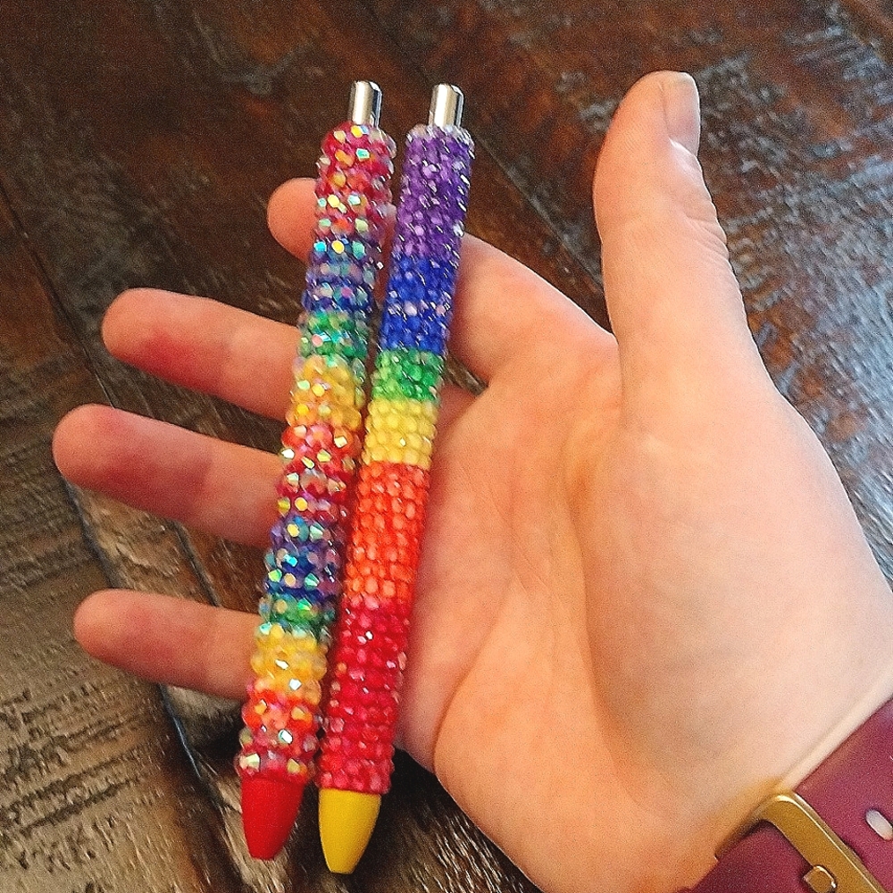 Custom rainbow pens